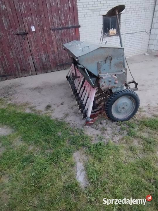 Sprzedam siewnik Poznaniak 3m nieuszkodzony Ciechanów