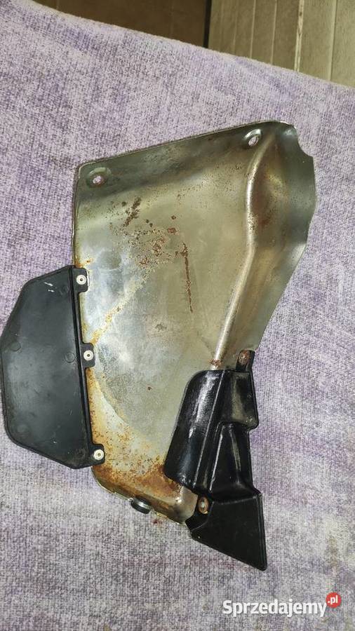 Osłona boczna boczek Honda VT 750 Custom Księżyno