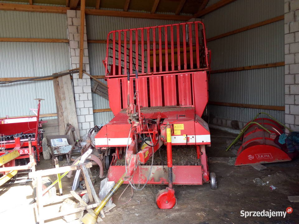 Przyczepa samozbierająca Pottinger Boss w Piskrzyn