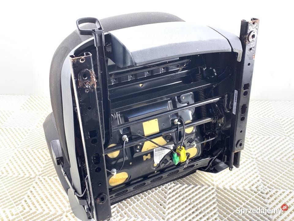 FOTEL LEWY PRZÓD SKODA ROOMSTER Van minibus 0615 osobowe sprzedam