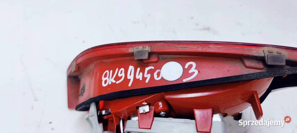 LAMPA LEWY TYŁ W KLAPĘ AUDI A4 B8 KOMBI śląskie Przystajń