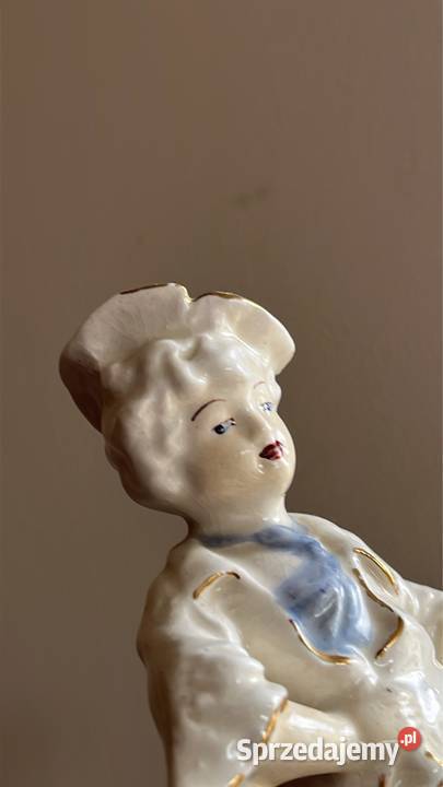 Figurka młodzieńca Bez sygnatury Gdańsk