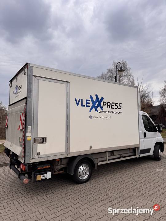 Fiat Ducato 23 130 kontener mały przebieg UTD Warszawa