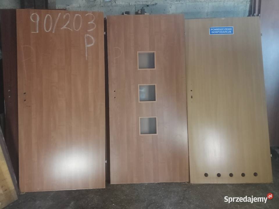 Drzwi wewnętrzne brązowe z ościeżnicą regulowane Drzwi kujawsko-pomorskie