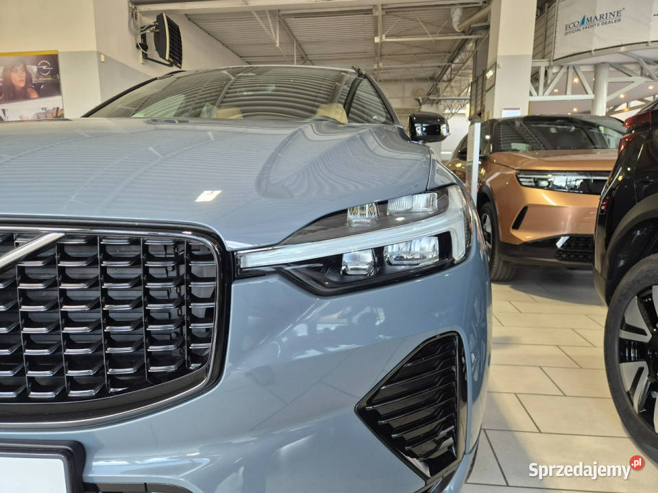 Volvo XC 60 B4 Mild Hybrid 197 Plus Dark II 2017 pełny VAT