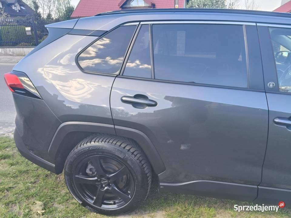 Toyota RAV4 25 Hybrid Team Deutschland 222 2020r Rok produkcji 2020 RAV4 Radom sprzedam