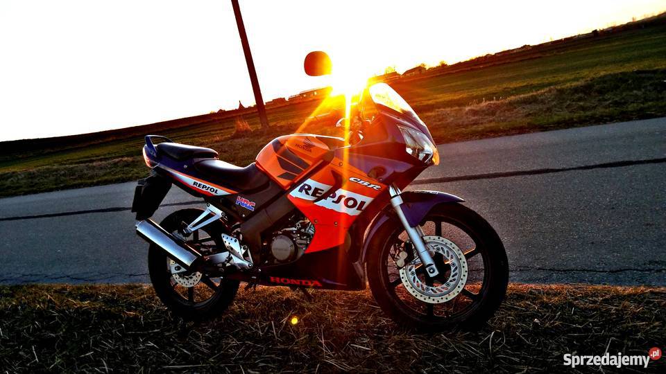 Honda CBR 125 uszkodzona pomarańczowy łódzkie Mierzyce