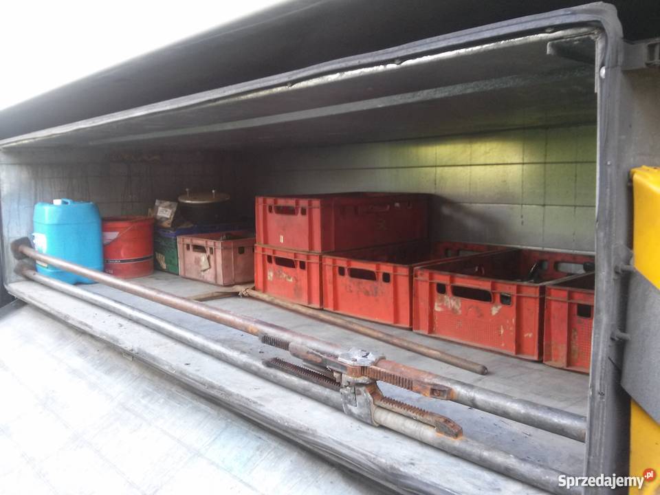 Naczepa chlodnia HAKOWA LAMBERET SR2 2006 Głowno