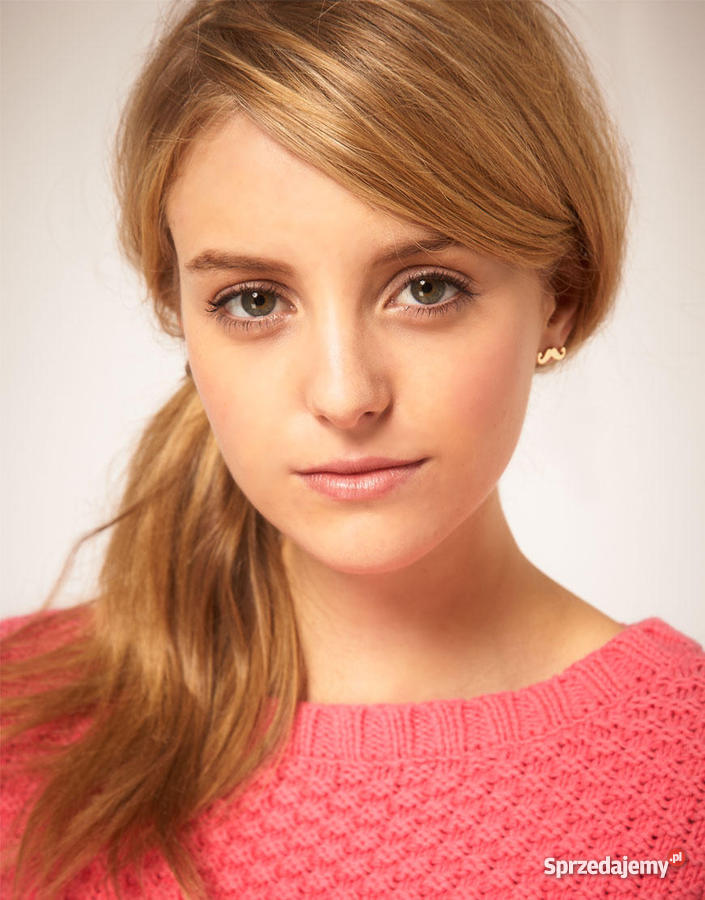 czarnych wąsów pierścionek kolczyki naszyjnik sprzedam