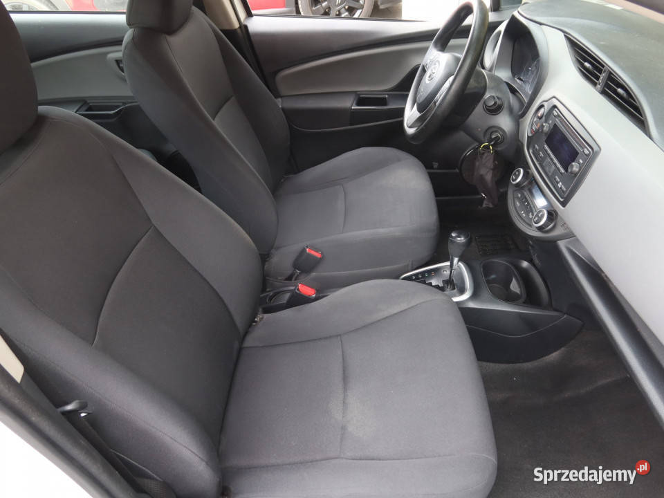 Toyota Yaris 15 Hybrid czujnik zmierzchu Katowice