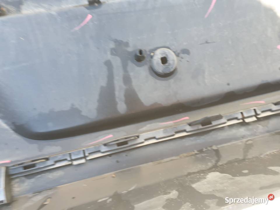 Zderzak tył Opel Astra hatchback J z czujnikiem Kozłów