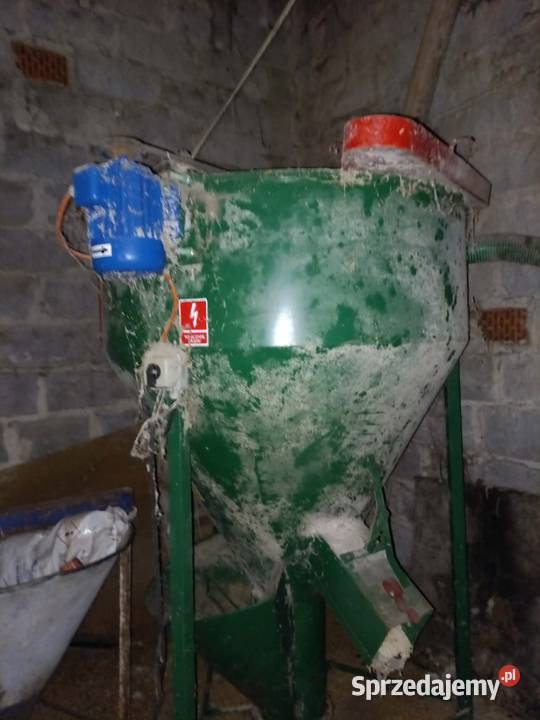 Mieszalnik śrutownik ssący tłoczący Brodnica
