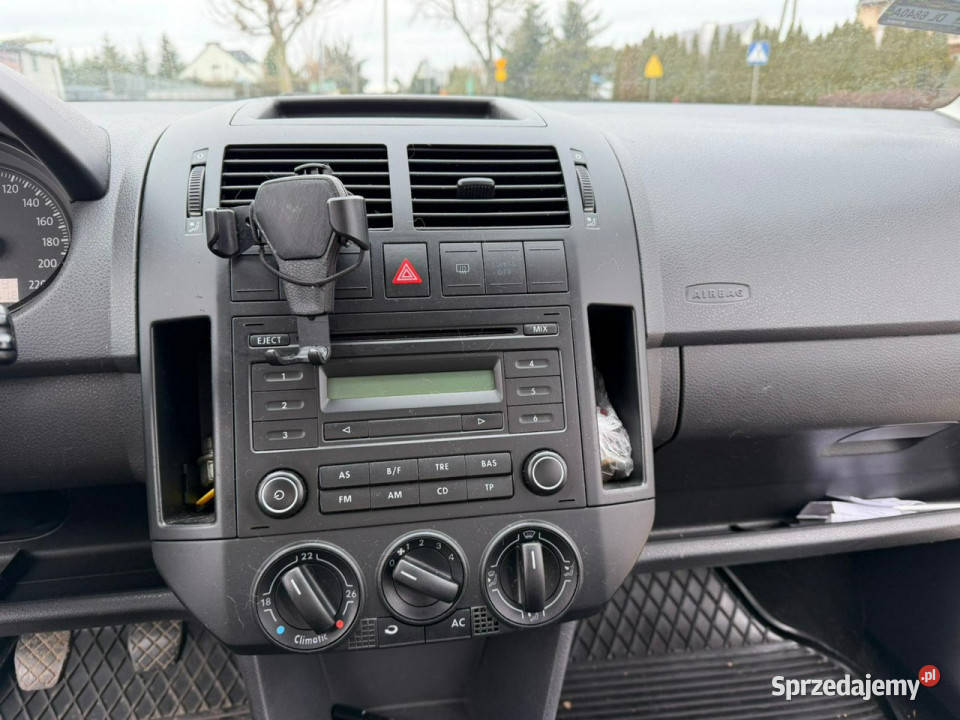 Volkswagen Polo klima zarejestrowany 140 IV FL benzyna Zbąszyń