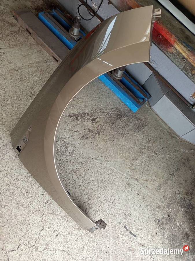 Błotnik prawy Reno talizman orginal osobowe