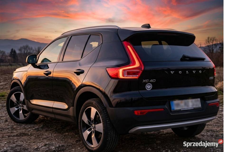 Volvo XC 40 D3 super stan zadbany bezwypadkowy Rok produkcji 2019 Piotrków Trybunalski
