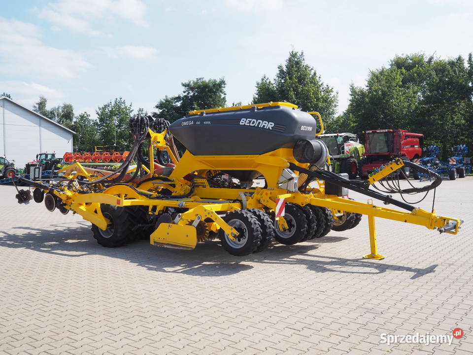 Bednar OMEGA OO 4000L Siewnik do zboża rzepaku nieuszkodzony