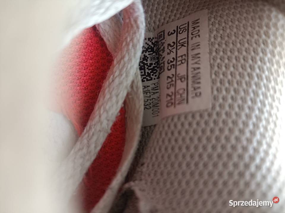 Halówki Adidas rozmiar 35 chłopięc sznurowane