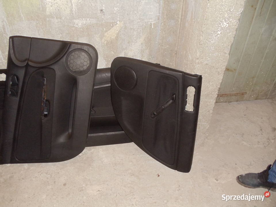 sprzedam komplet foteli passat b5 kombi Passat Częstochowa