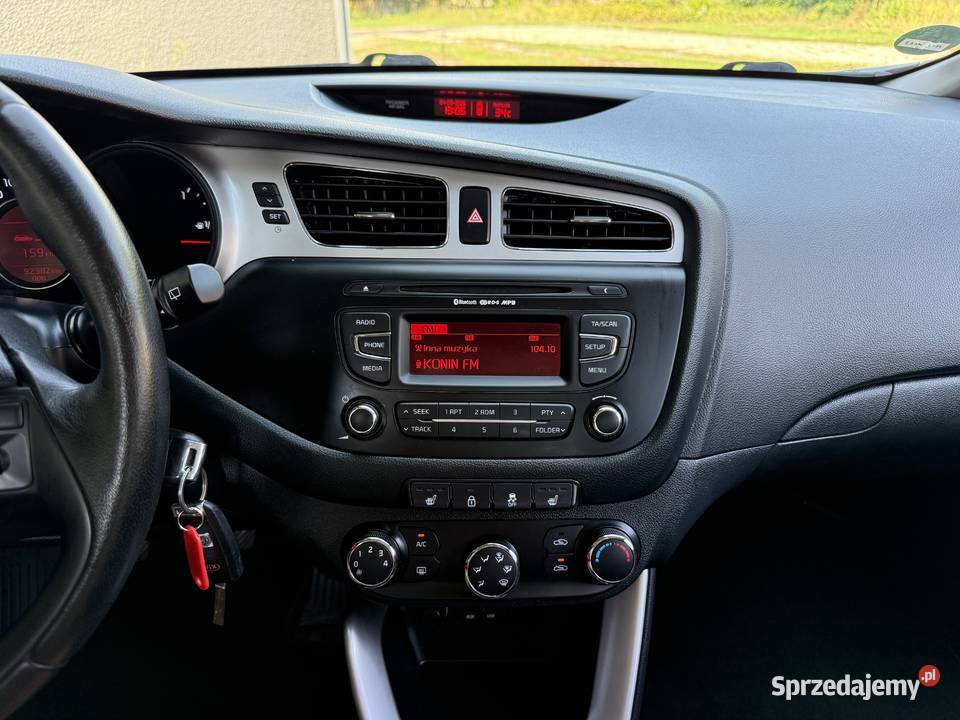 Kia Ceed 14 BENZYNA Klimatyzacja Czujniki ABS Konin sprzedam