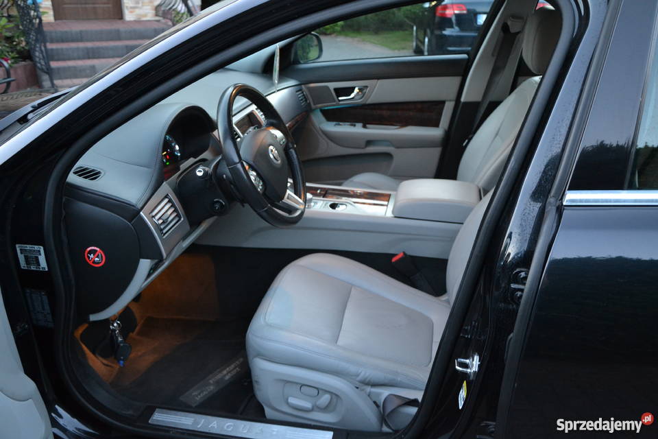 Jaguar XF bogata wersja piękne jasne skóry wspomaganie kierownicy XF Panieńszczyzna