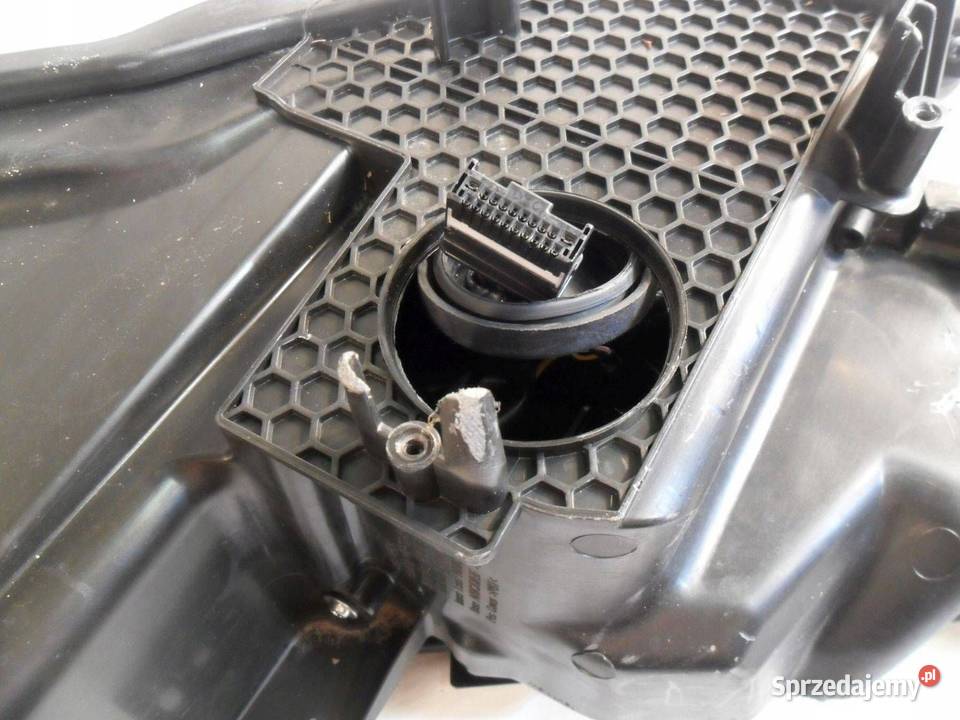 Reflektor Przód strona prawa Toyota CHR I Nowy Tomyśl