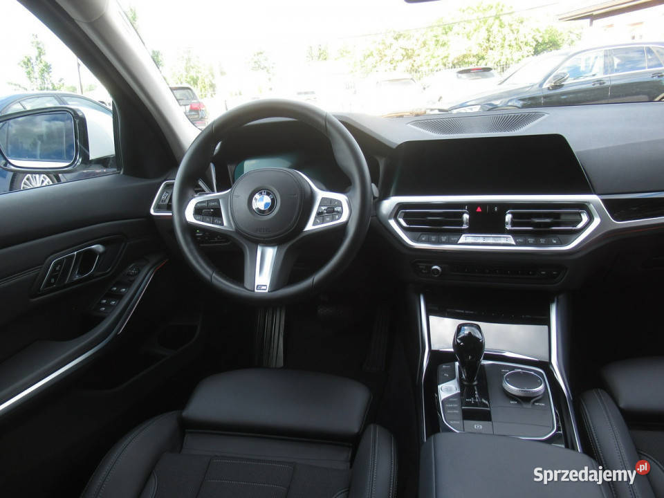 BMW 318 BEZSZKODOWY NAVI Kamera Asys Cofania światła przeciwmgielne mazowieckie Warszawa