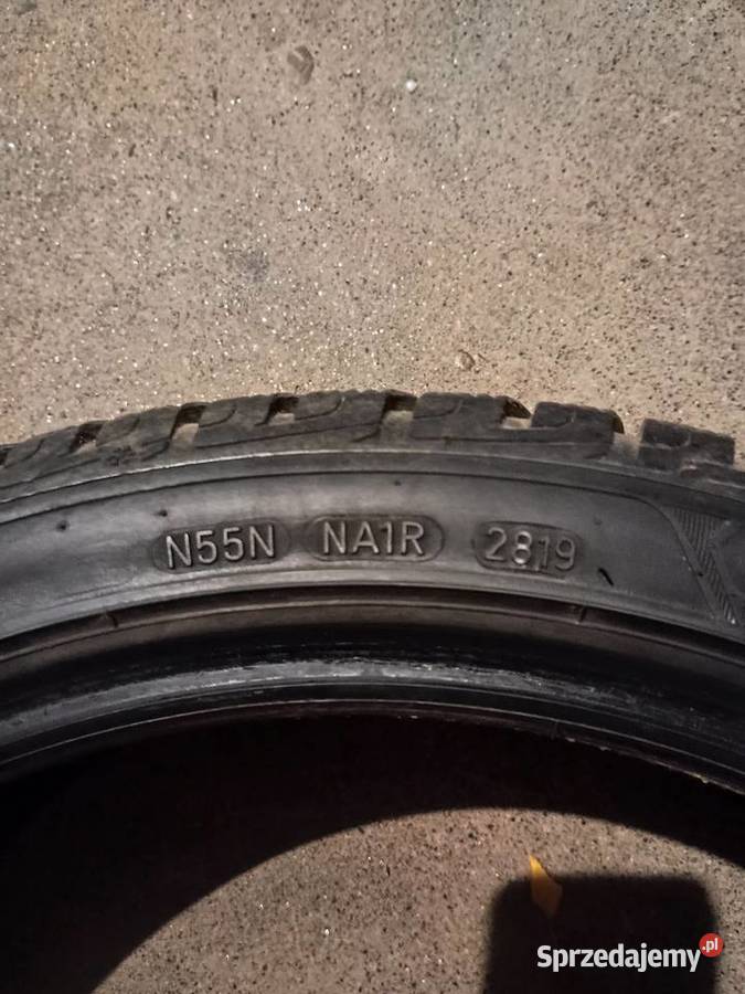 Opony zimowe Goodyear 225 40 R18 92W