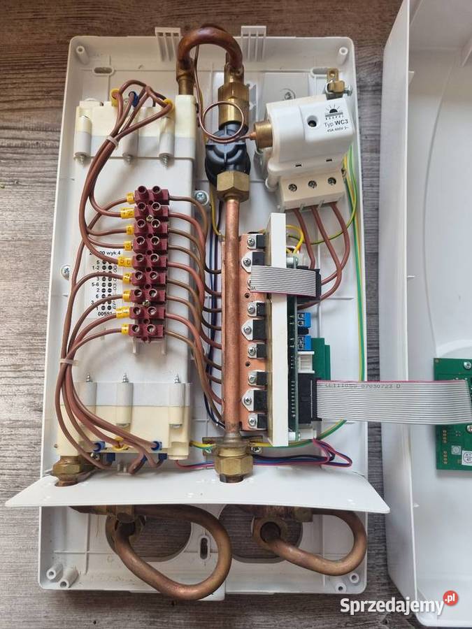 Elektryczny przepływowy podgrzewacz wody KOSPEL Solnica