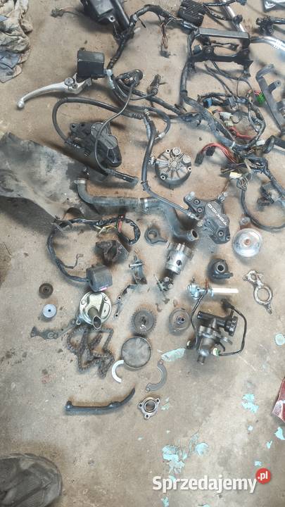 Suzuki bandit 400 części głowica cylinder Białystok