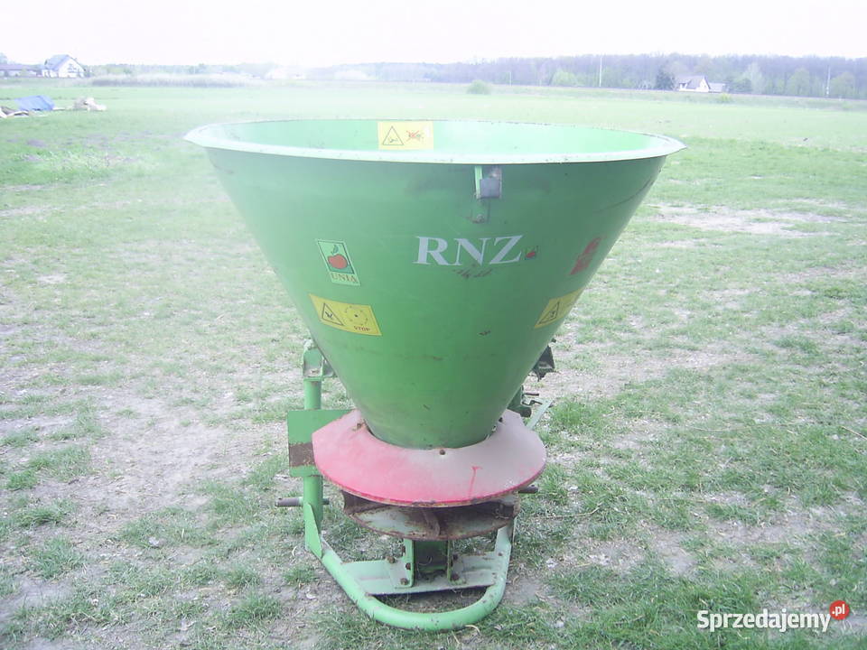 Rozsiewacz nawozów lejek Bratoszewice