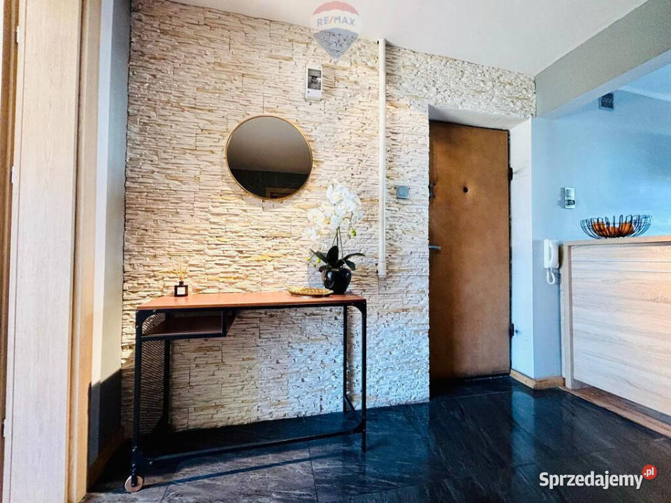 Komfortowe mieszkanie z dużym balkonem w centrum śląskie Częstochowa