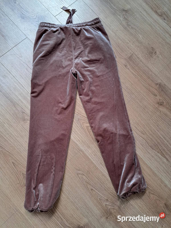 pudroworóżowe welurowe spodnie dresowe mohito 34 Trąbki Wielkie sprzedam