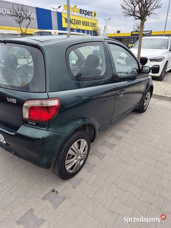 Sprzedam Toyota Yaris1 welurowa tapicerka Yaris Kielce