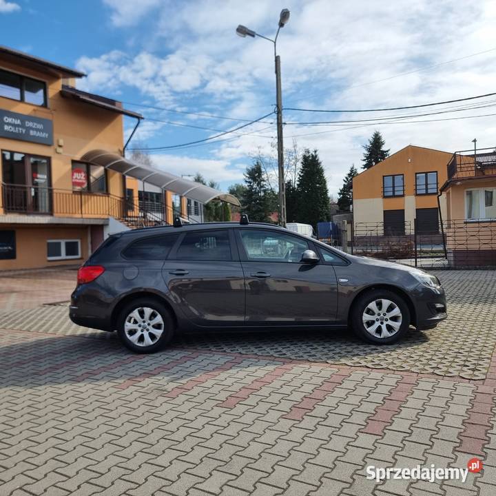 Opel astra J Tourer Enjoy produkcji 2014 LPG Jaworzno sprzedam