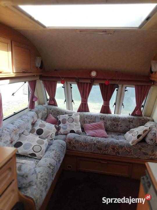 Przyczepa kempingowa Avondale Rialto 4802 Kempingowe Bieżeń