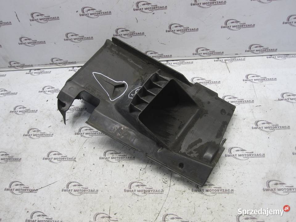 BMW E38 LIFT 01r wlot kanał powietrza prawy osobowe Układ chłodzenia Kielce