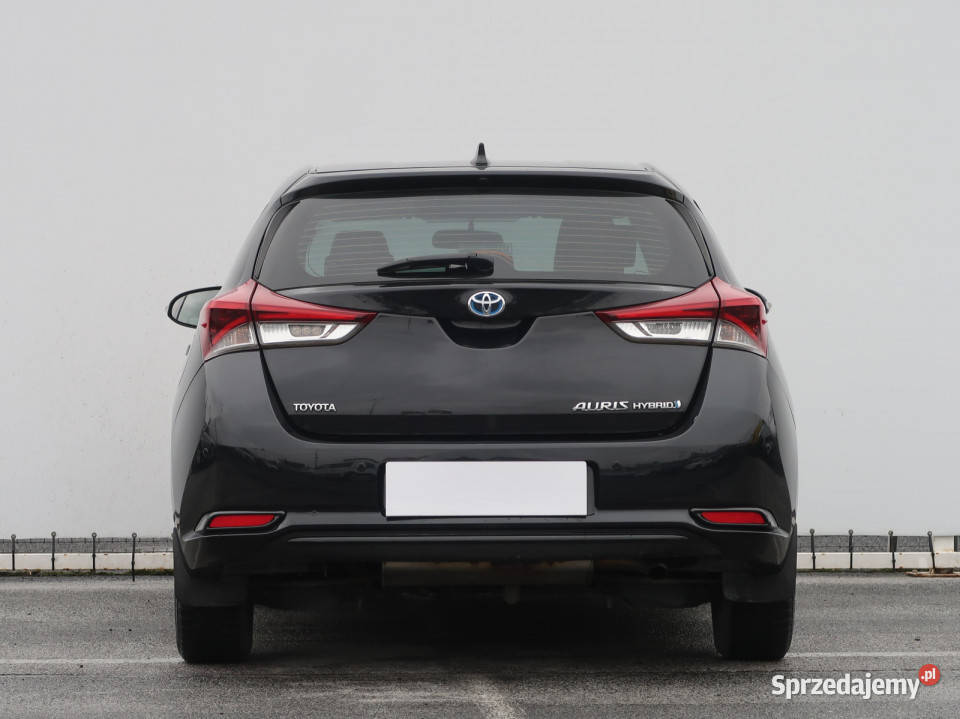 Toyota Auris Hybrid wielofunkcyjna kierownica Lublin