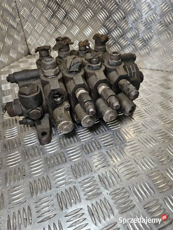 4sekcyjny rozdzielacz hydrauliczny Husco Holland Motoryzacja