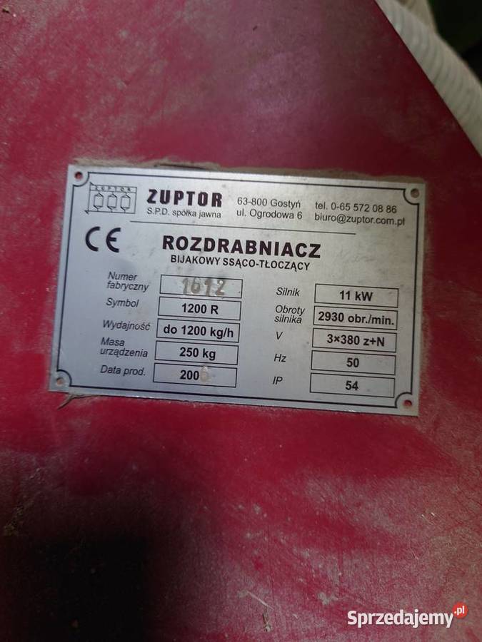 Mieszalnik pasz ze śrutownikiem Zuptor sprzedam