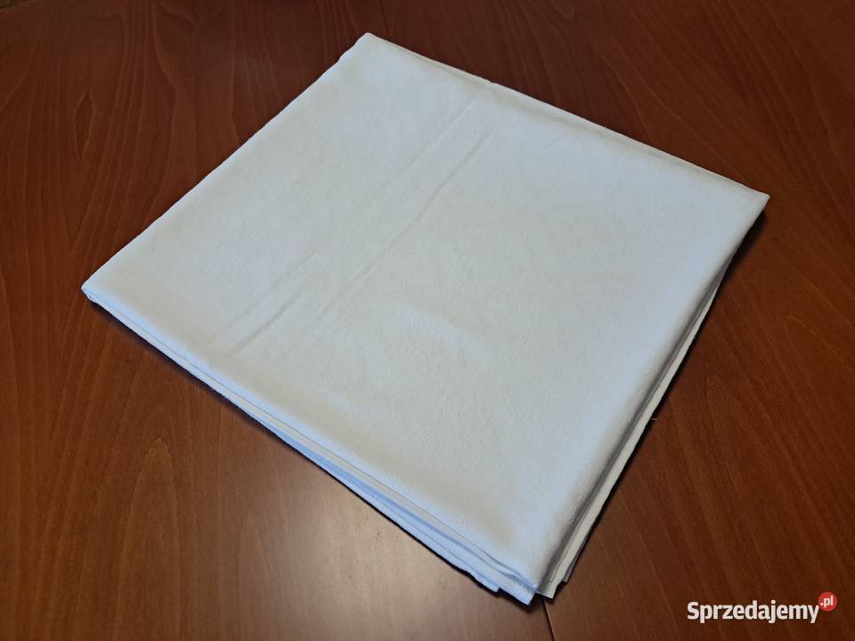 Obrus biały bawełniany 144 x 136 do sprzedania Kraków