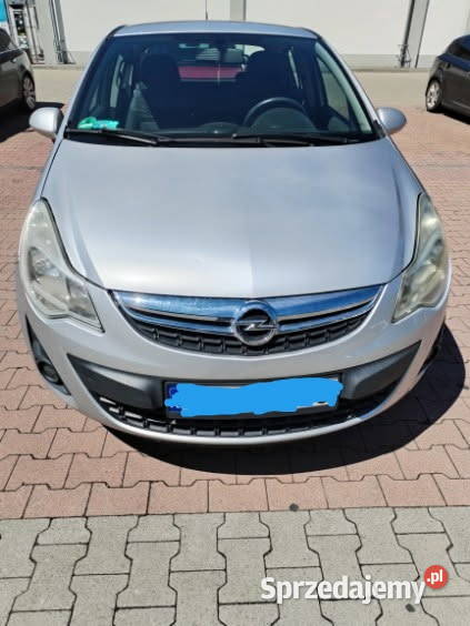 Opel Corsa 12 16V Cosmo z 2011 163769km Tarnów