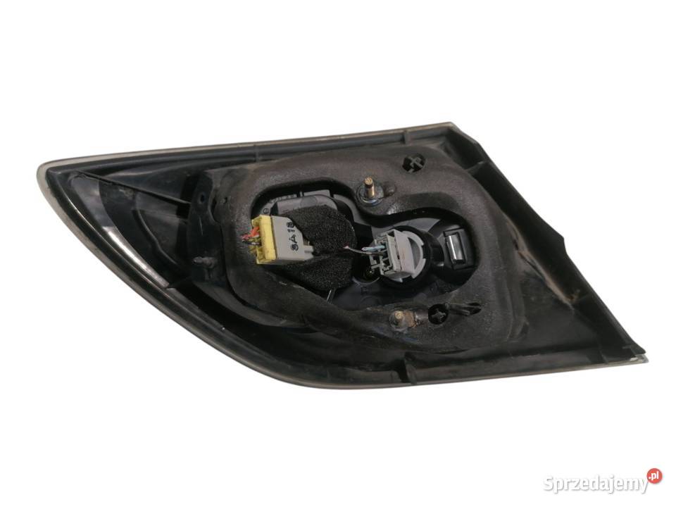 LAMPA PRAWA TYLNA TYŁ MAZDA 3 BK SEDAN 0309