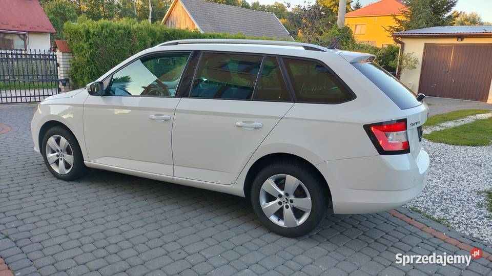 Skoda Fabia polski salon niski przebieg Rok produkcji 2015 podkarpackie Leżajsk
