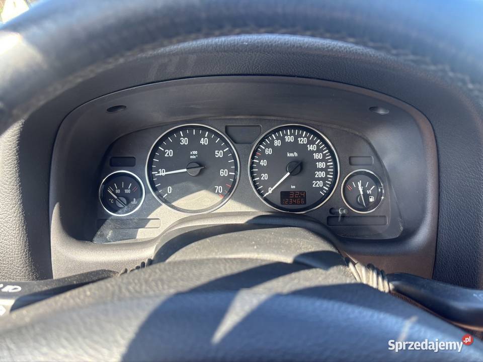Sprzedam Opla Astra 16 16v benzyna 2003r MP3 sprzedam