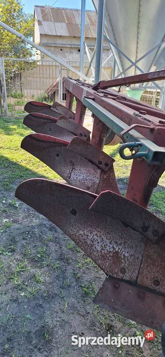 Pług zagonony 4 skibowy nieuszkodzony Maszyny rolnicze Uniejów sprzedam