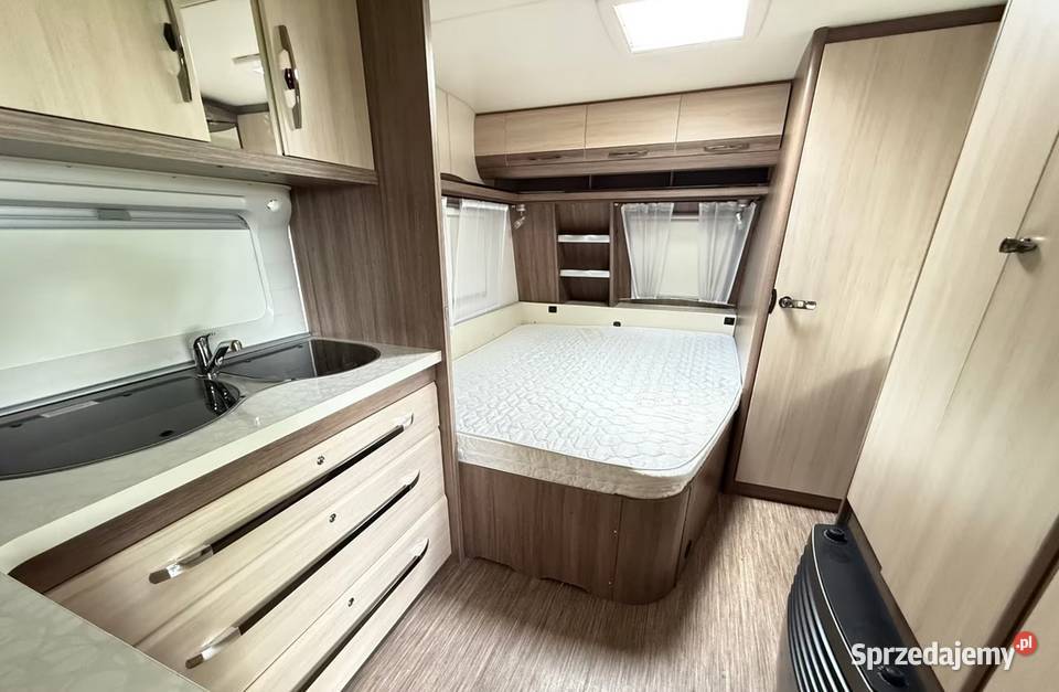 kempingoweKampery top 2015 Hobby 560 CFE De Luxe Hobby Dębiaki