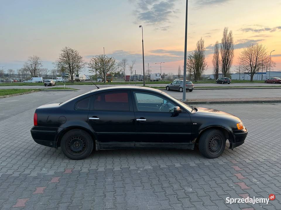 VW Passat 18 z gazem i hakiem 1800cm3 Passat