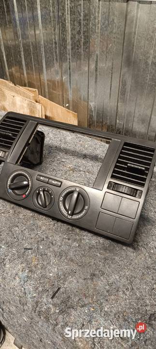 Panel KlimatyzacjiRamka VW T5