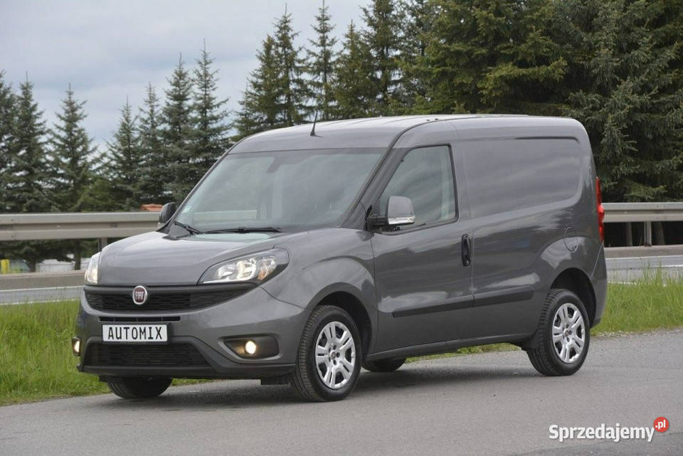Fiat Doblo 16 MJ nawigacja bezwypadkowy stan ABS Samochody dostawcze