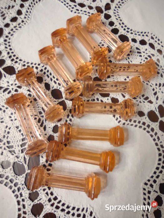 Stojaczki koziołki rozalinowe szkło Poznań sprzedam